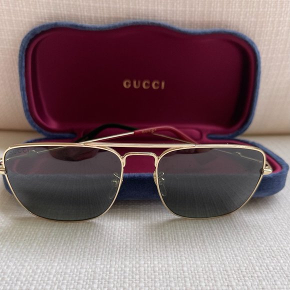 Gucci Gold Square Black Lens Sunglasses - Picture 1 of 2